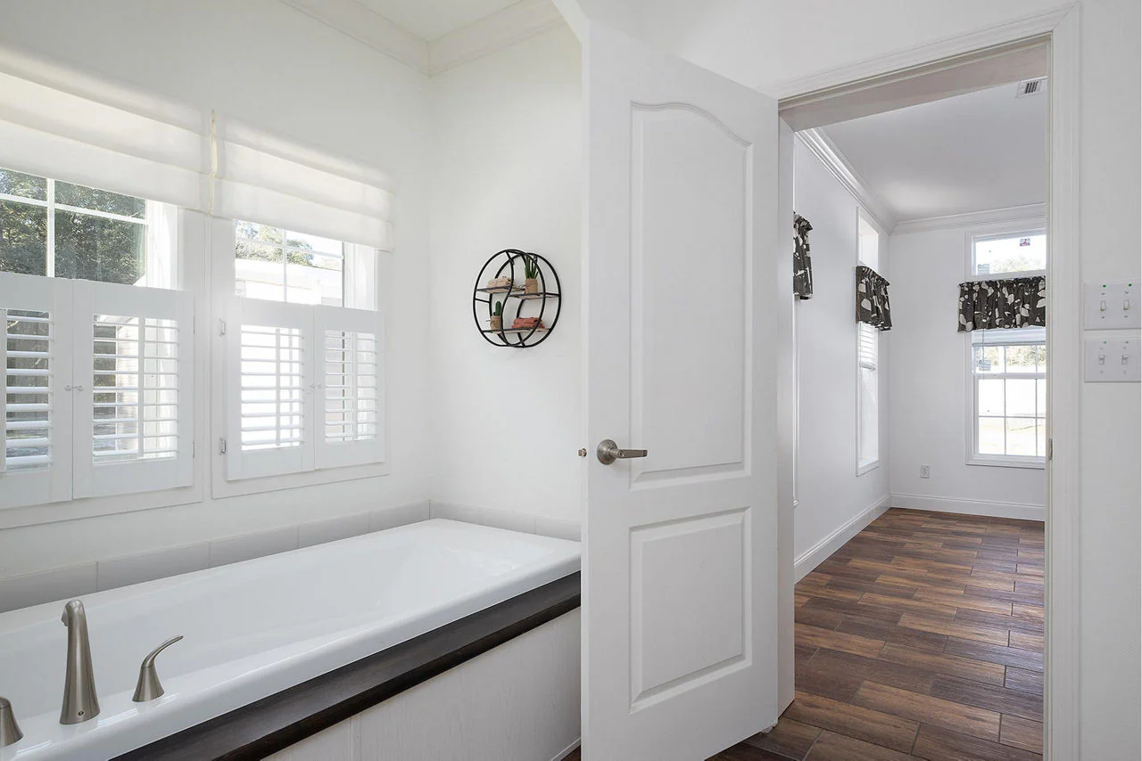 Cypress Manor C5644A - Image 20