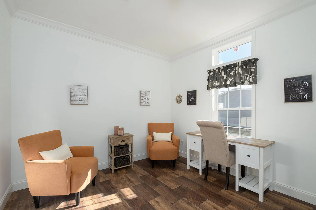 Cypress Manor C5644A - Image 4