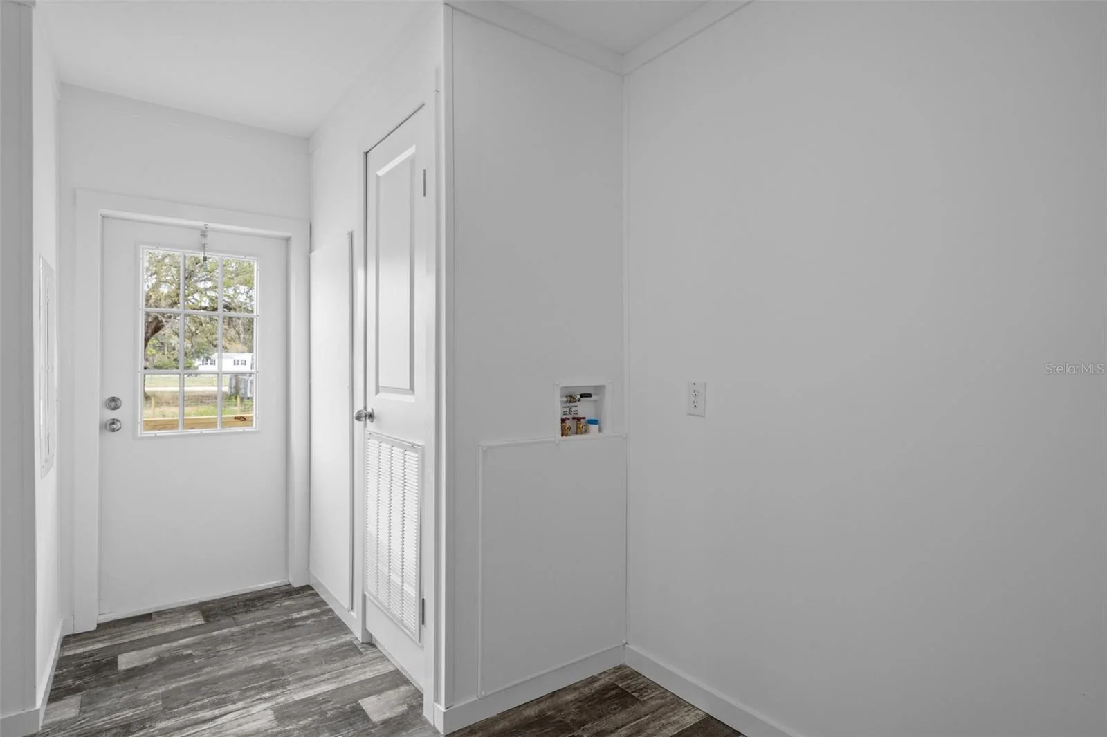 Lake Manor LM2840H32P01 - Image 10