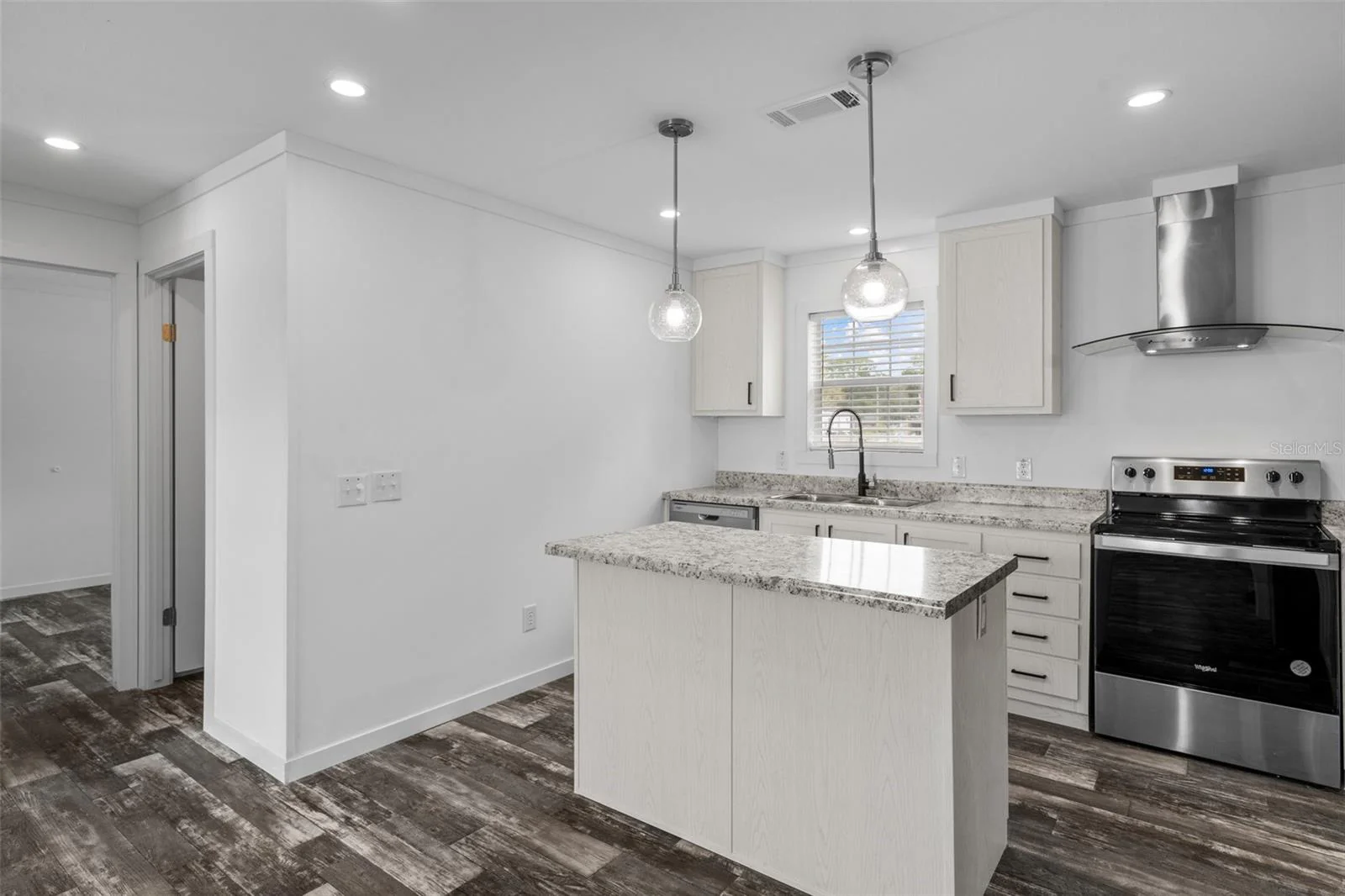 Lake Manor LM2840H32P01 - Image 13