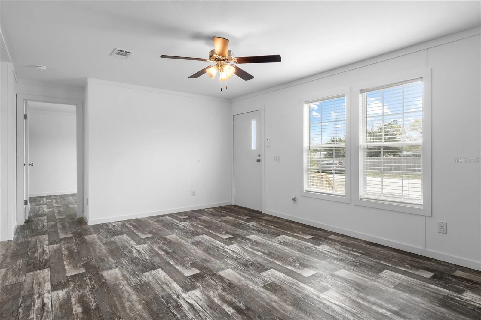 Lake Manor LM2840H32P01 - Image 18