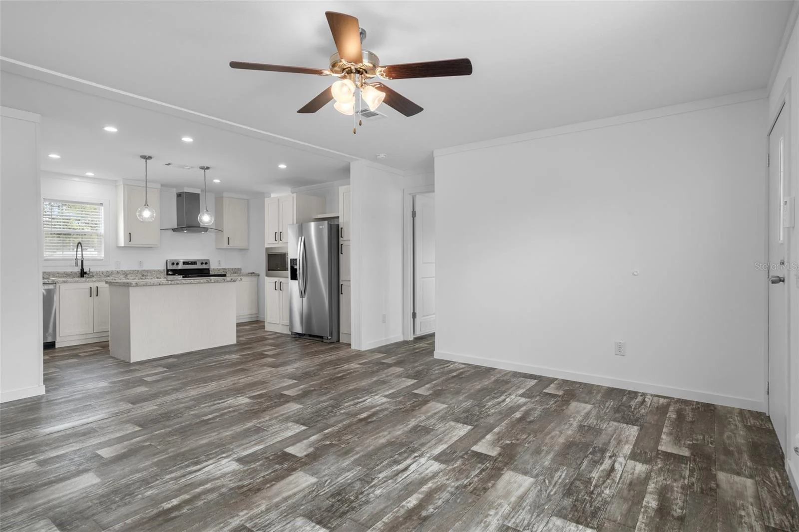 Lake Manor LM2840H32P01 - Image 5