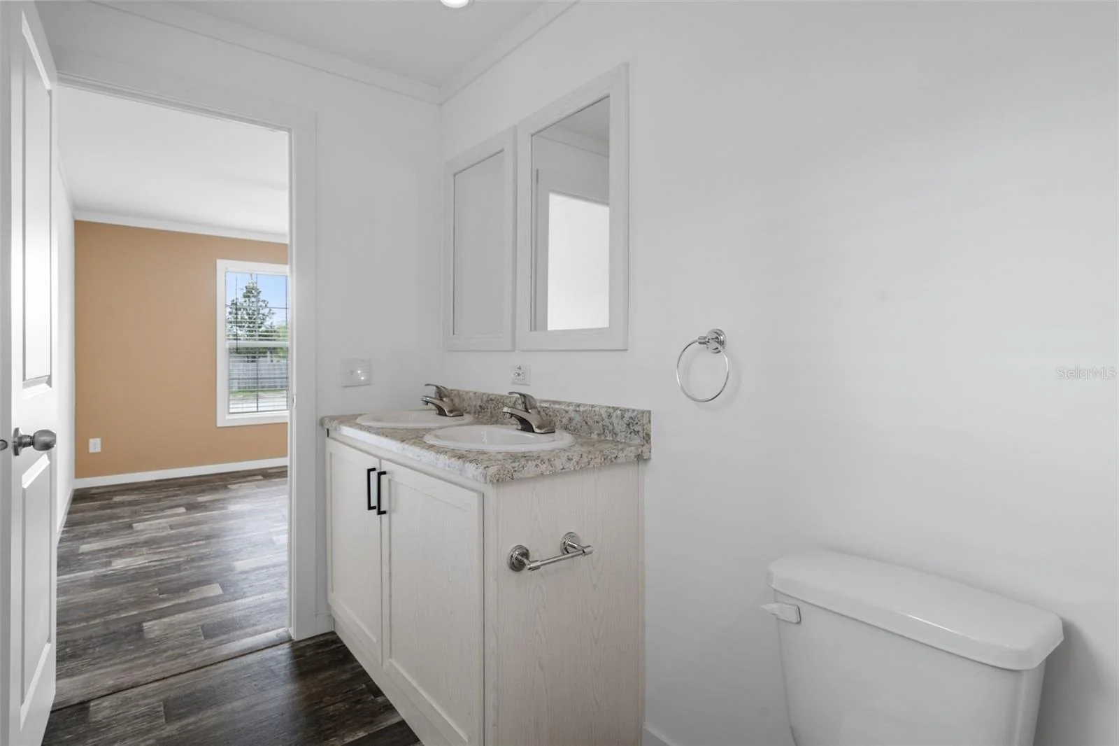 Lake Manor LM2840H32P01 - Image 8